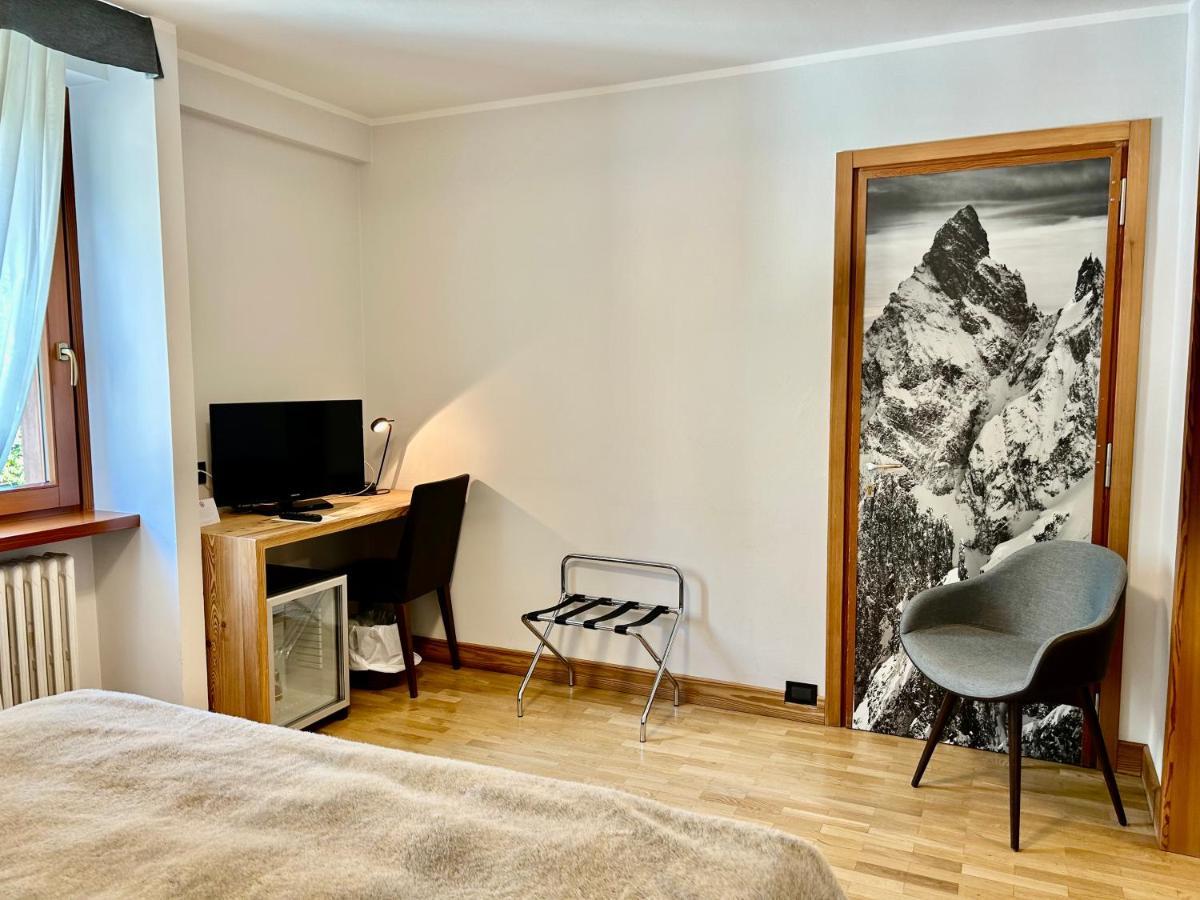Croux Hotel